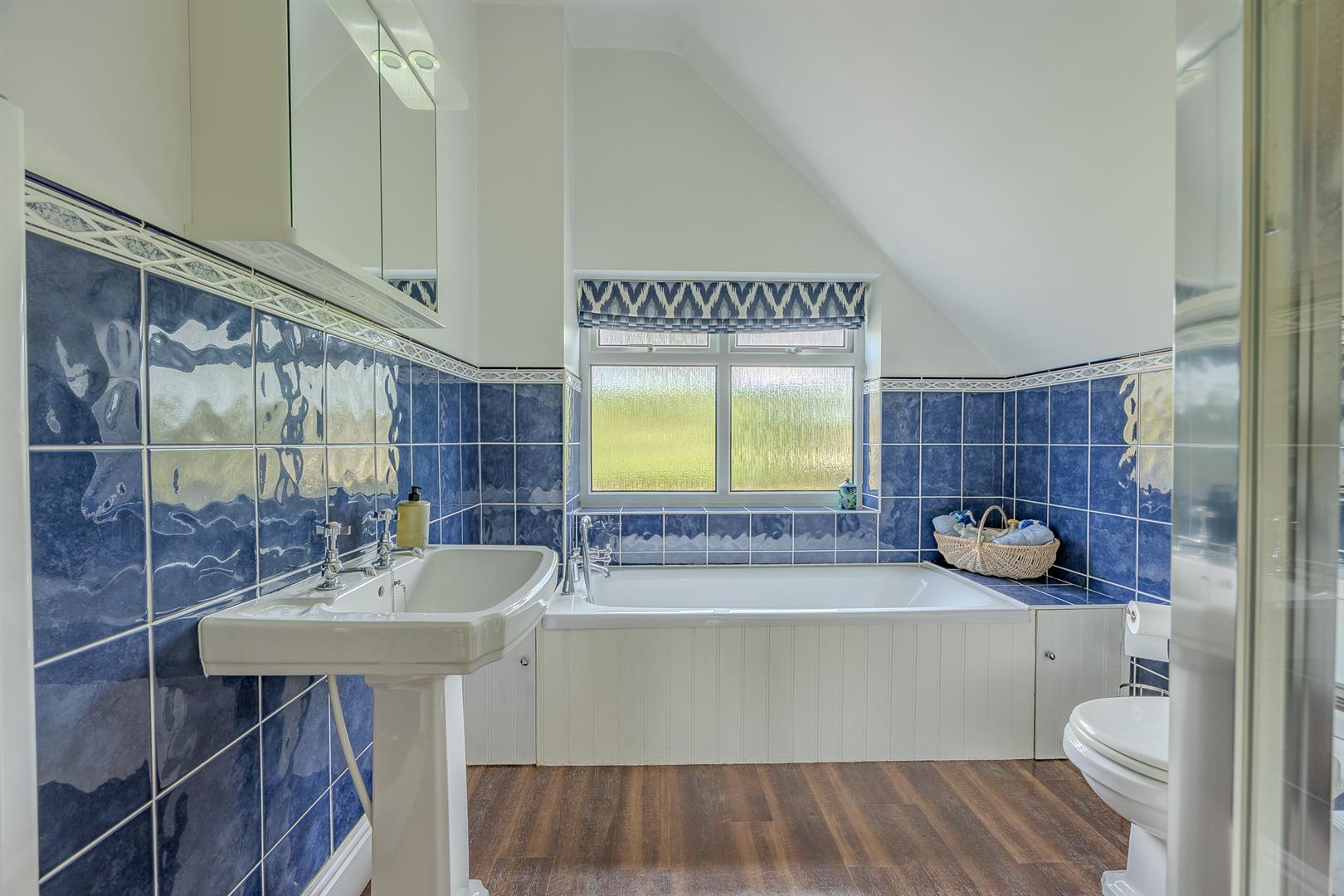 Cotmer Road, Oulton Broad South Gallery Image